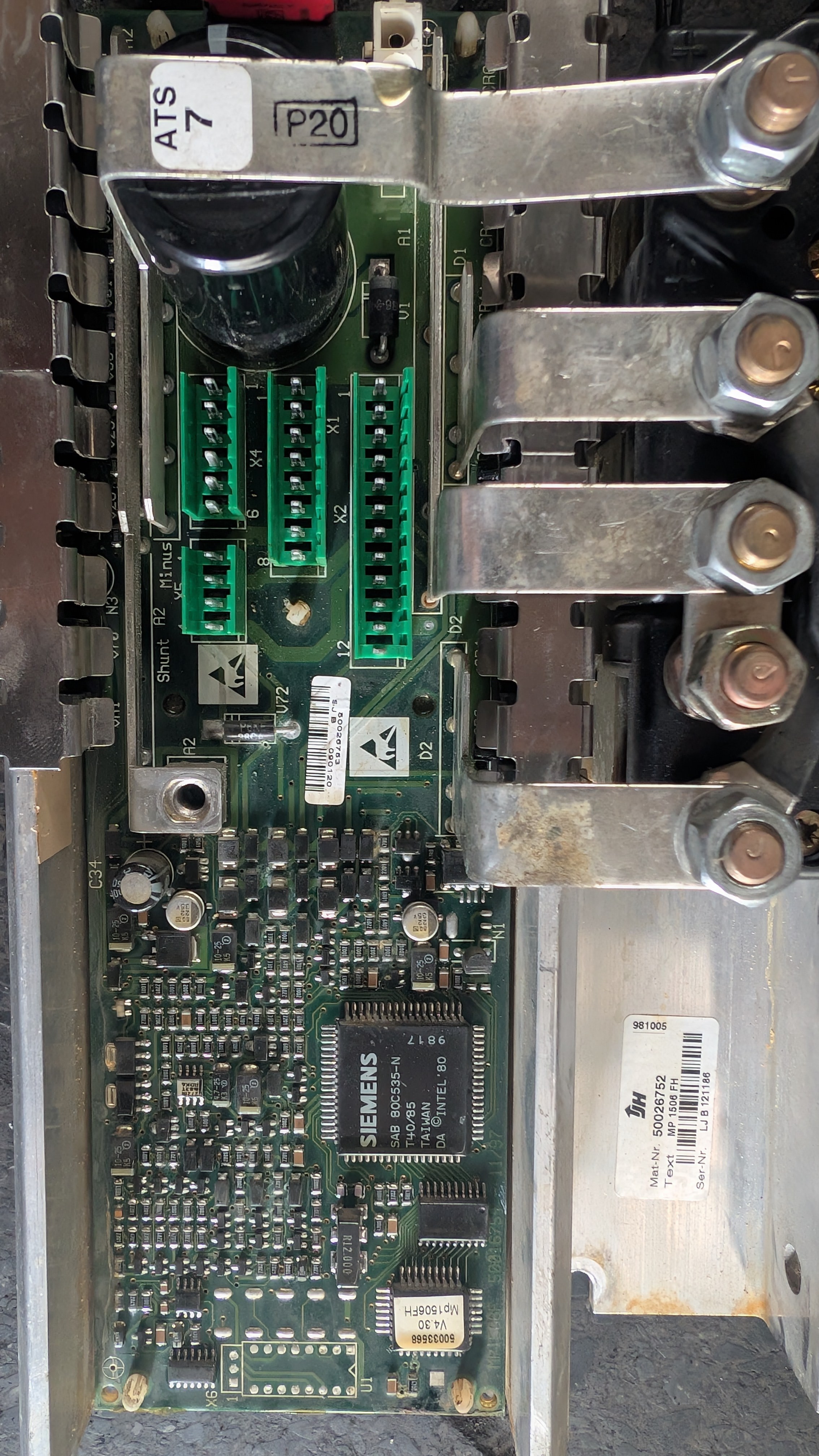 Oprava řídicí jednotky Jungheinrich MP 1506 FH ATS — EFG 213 220 425, ETV 214, ETM 116, ECE, ETR, EJE, EKS. Chyba 3.1 EEPROM, 8.1 CAN, 108 MOSFET, 112 pojezd. Polsko, Česká republika, celá Evropa.